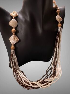 EXTRA LONG BEADED NECKLACE NWT